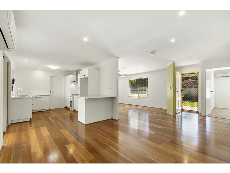 27 Chesterfield Crescent, Kuraby QLD 4112