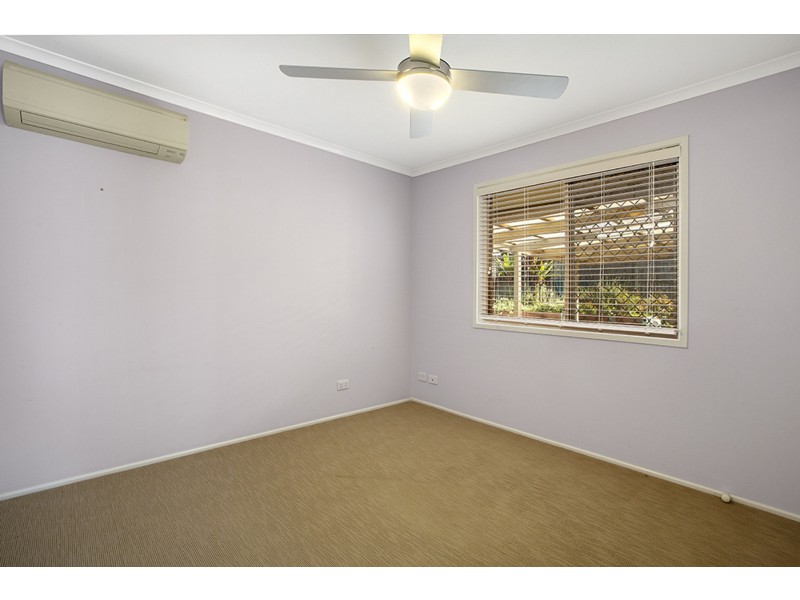 27 Chesterfield Crescent, Kuraby QLD 4112