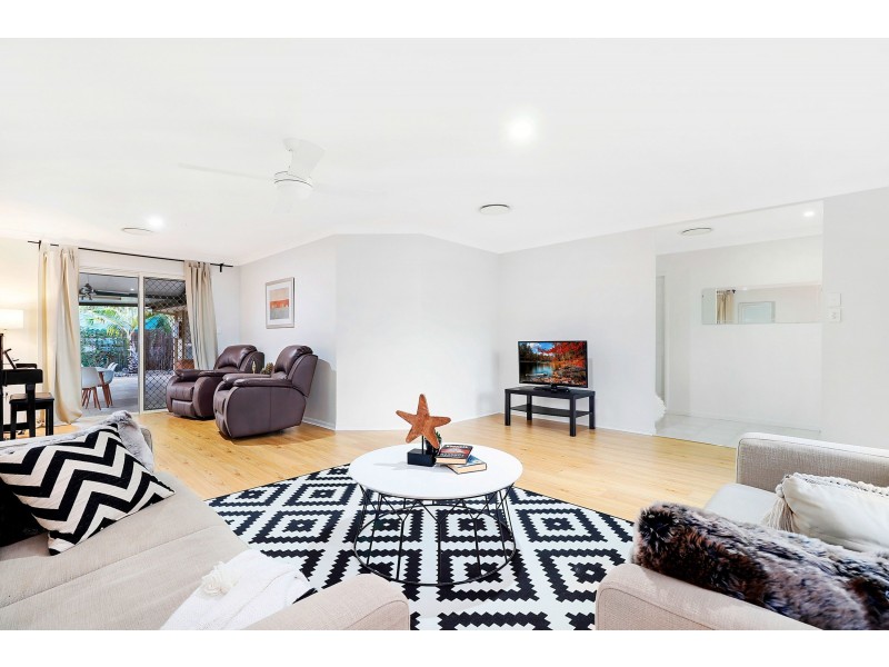 61 Michelangelo Crescent, Mackenzie QLD 4156