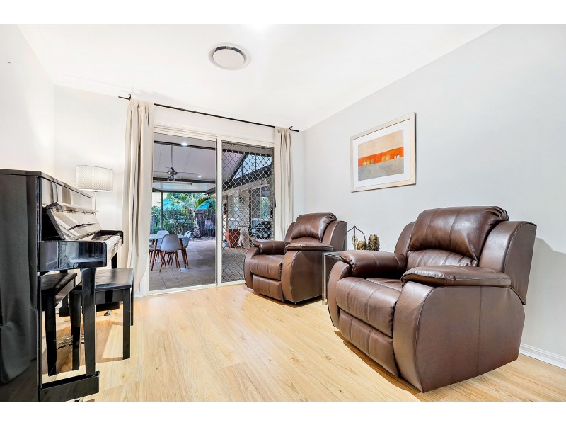 61 Michelangelo Crescent, Mackenzie QLD 4156