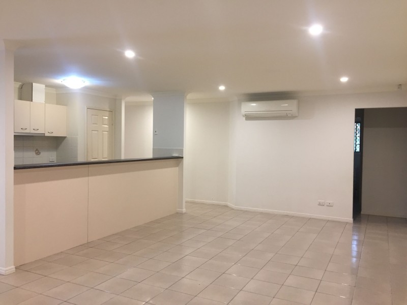 41 Kinchega Circuit, Parkinson QLD 4115