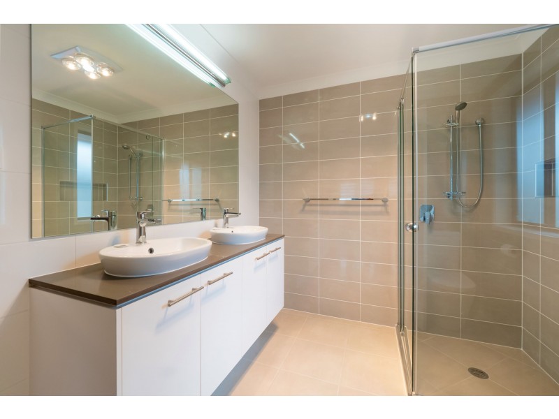 4 Drogheda Cl, Underwood QLD 4119