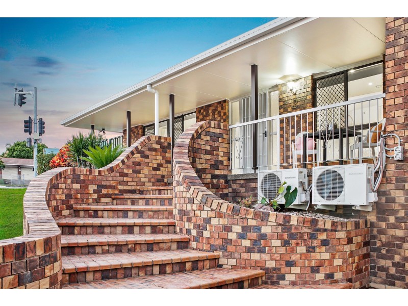 2 Honeywood Street (198 Calam Road), Sunnybank Hills QLD 4109