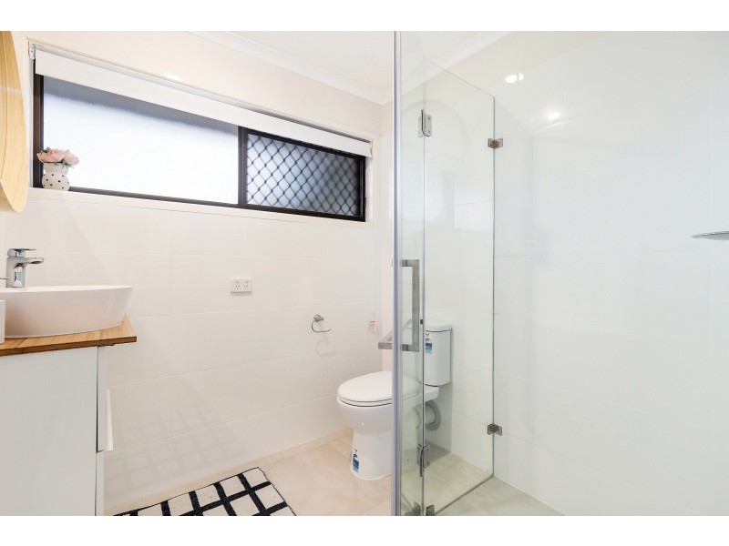 2 Honeywood Street (198 Calam Road), Sunnybank Hills QLD 4109