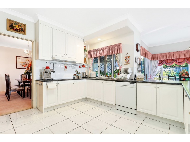 15 Tulipwood Place, Stretton QLD 4116