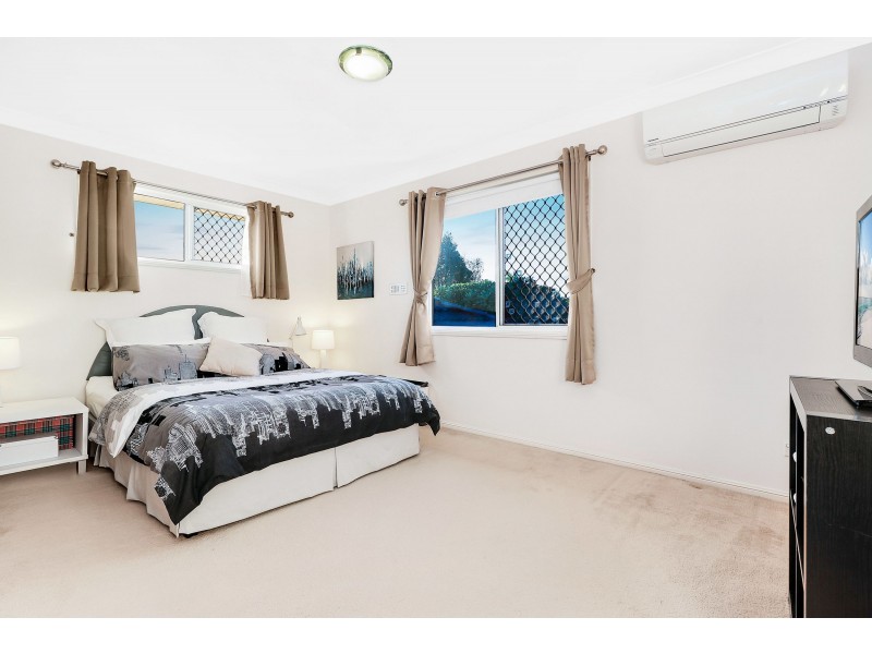 15 Tulipwood Place, Stretton QLD 4116