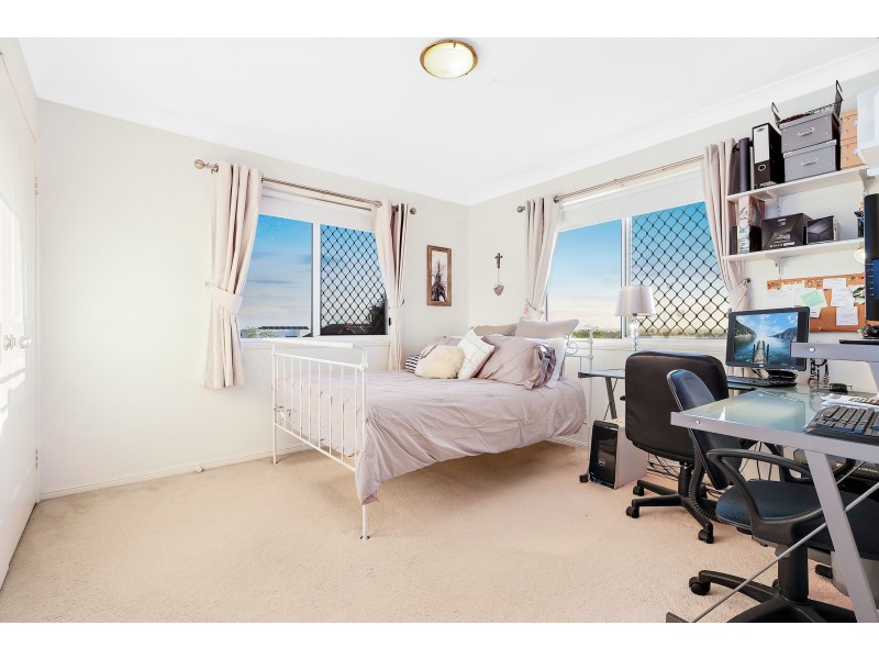 15 Tulipwood Place, Stretton QLD 4116