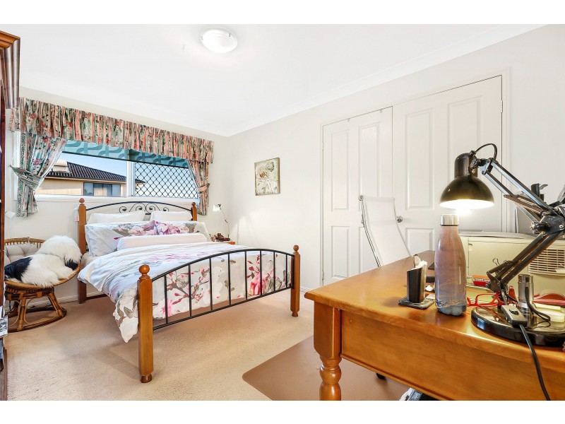 15 Tulipwood Place, Stretton QLD 4116