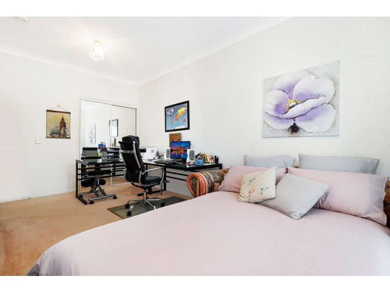 15 Tulipwood Place, Stretton QLD 4116