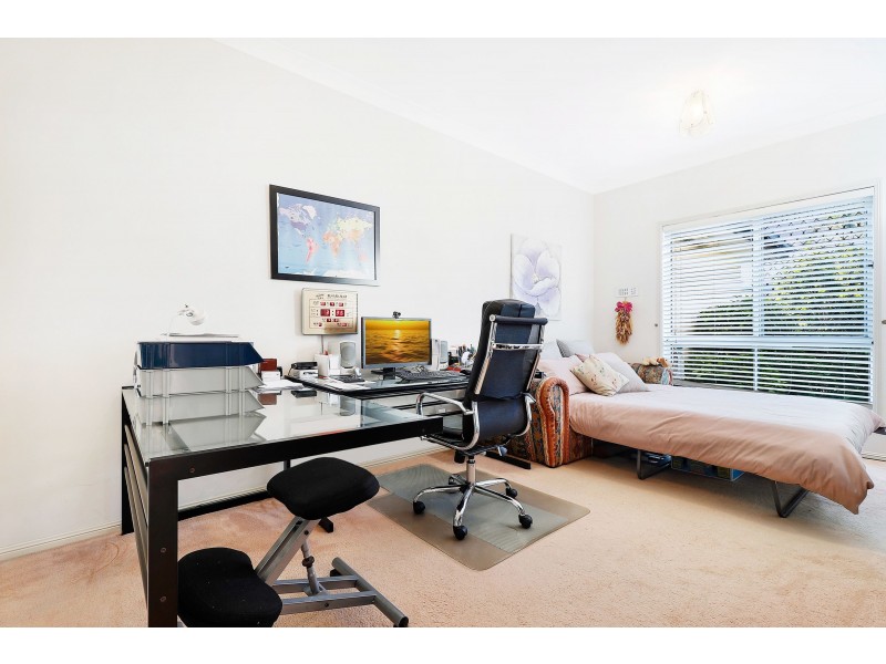 15 Tulipwood Place, Stretton QLD 4116