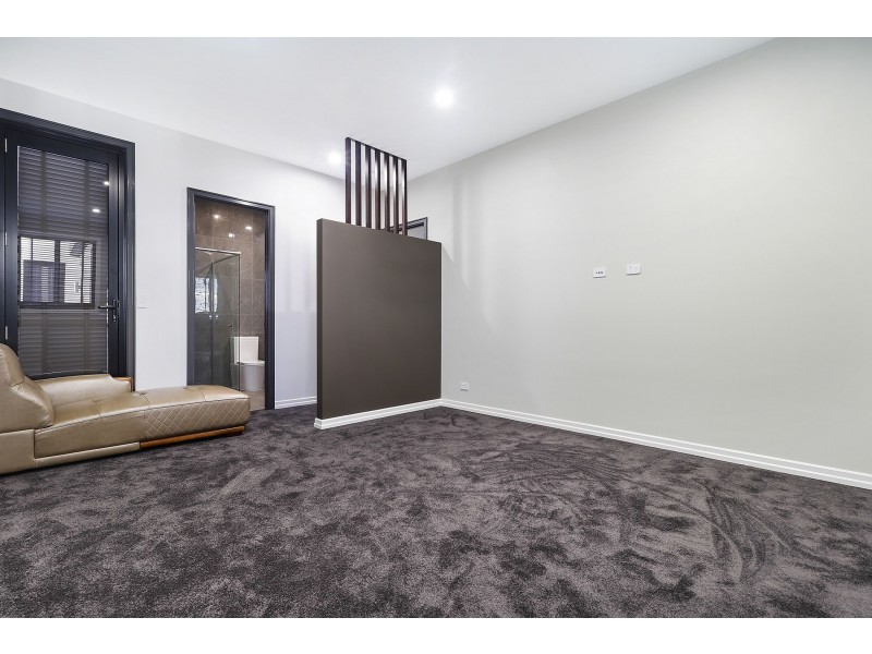 1857 Sawgrass Pl, Sanctuary Cove QLD 4212