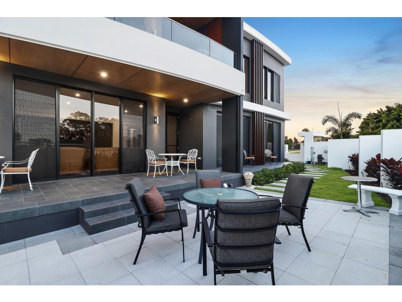 1857 Sawgrass Pl, Sanctuary Cove QLD 4212