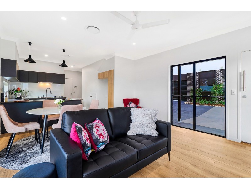 2 Storey Home, 371 Beenleigh Road, Sunnybank QLD 4109