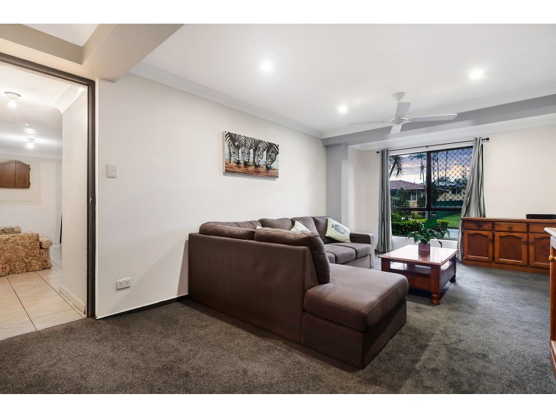 8 Lorrimore Street, Macgregor QLD 4109