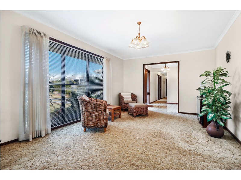 3 Icarus Street, Robertson QLD 4109