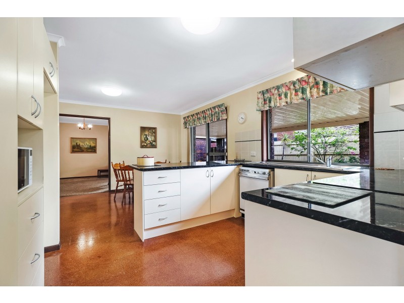 3 Icarus Street, Robertson QLD 4109