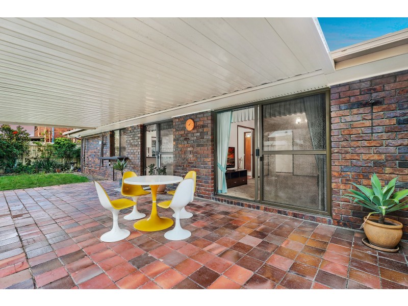 3 Icarus Street, Robertson QLD 4109