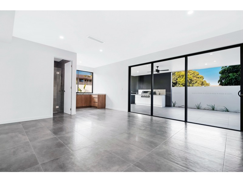 9 Joplin Street, Robertson QLD 4109