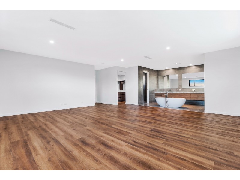 9 Joplin Street, Robertson QLD 4109