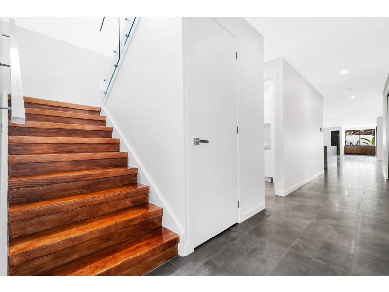 9 Joplin Street, Robertson QLD 4109