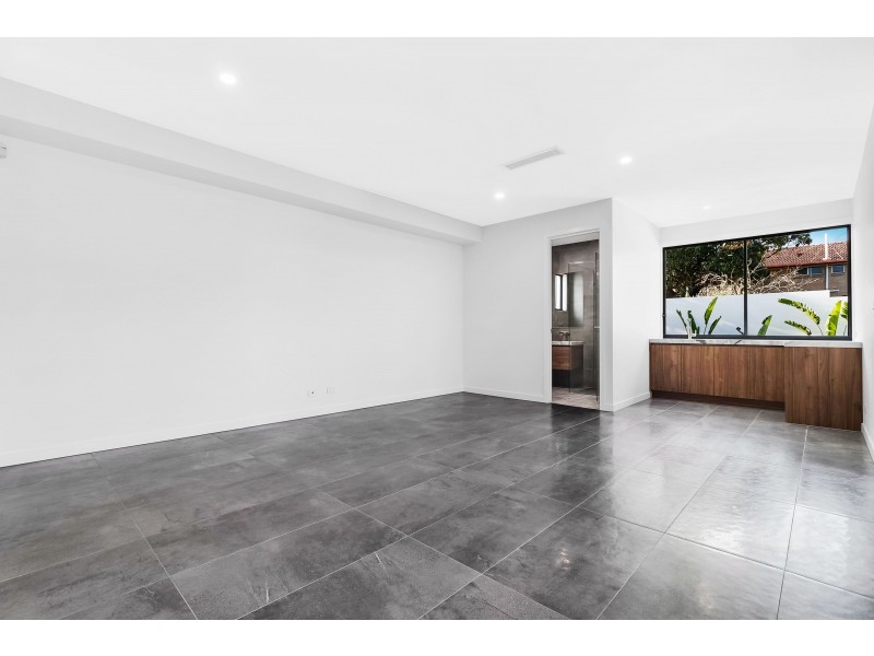 9 Joplin Street, Robertson QLD 4109