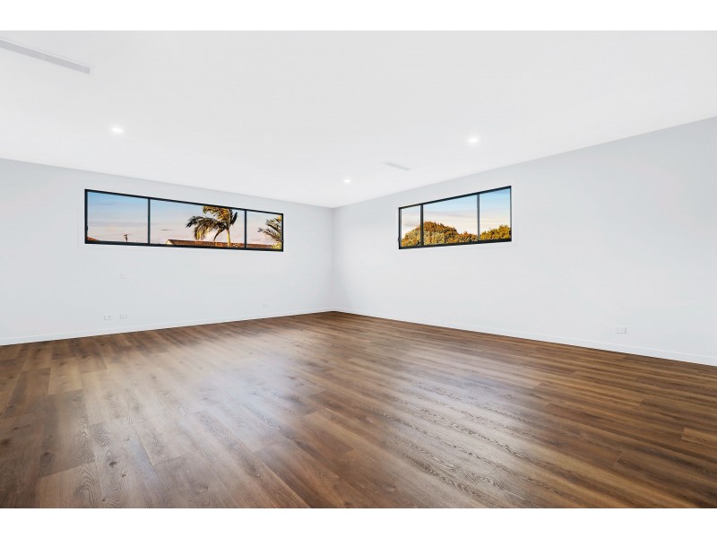 9 Joplin Street, Robertson QLD 4109