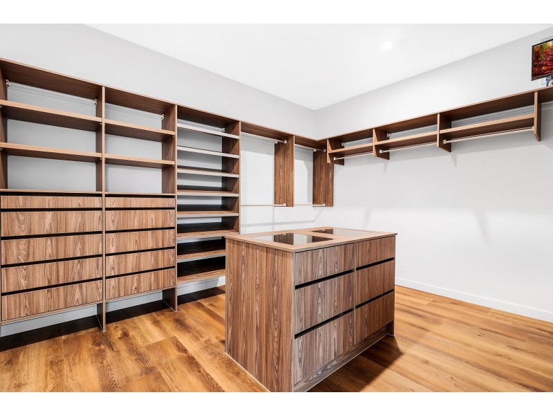 9 Joplin Street, Robertson QLD 4109