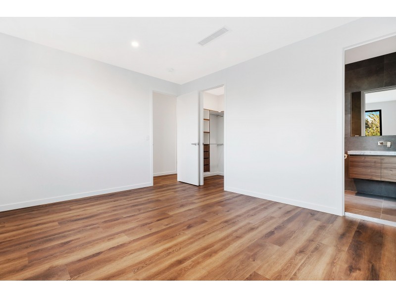 9 Joplin Street, Robertson QLD 4109