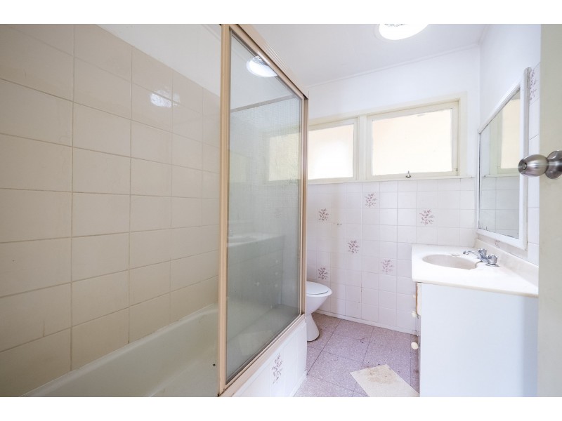 12 Yurugu Street, Woodridge QLD 4114