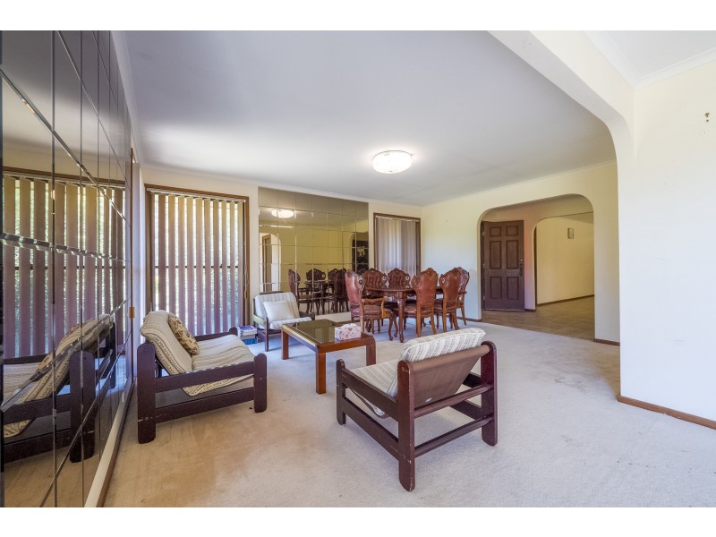 .105 Lindenthal Road, Park Ridge QLD 4125