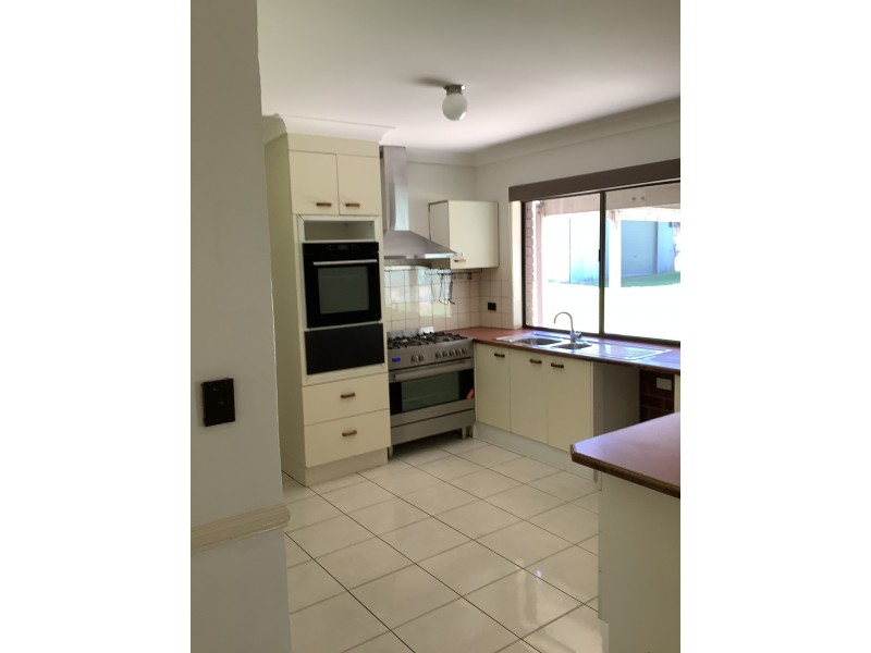 180 Moody Road, Boronia Heights QLD 4124