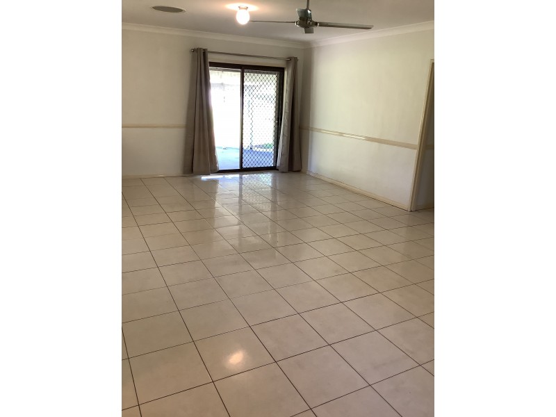 180 Moody Road, Boronia Heights QLD 4124