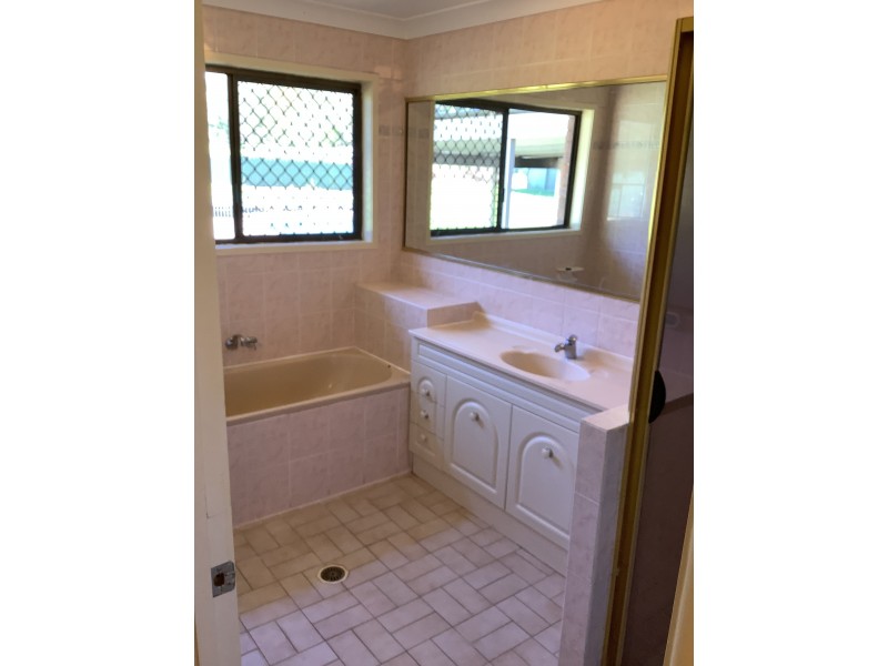 180 Moody Road, Boronia Heights QLD 4124