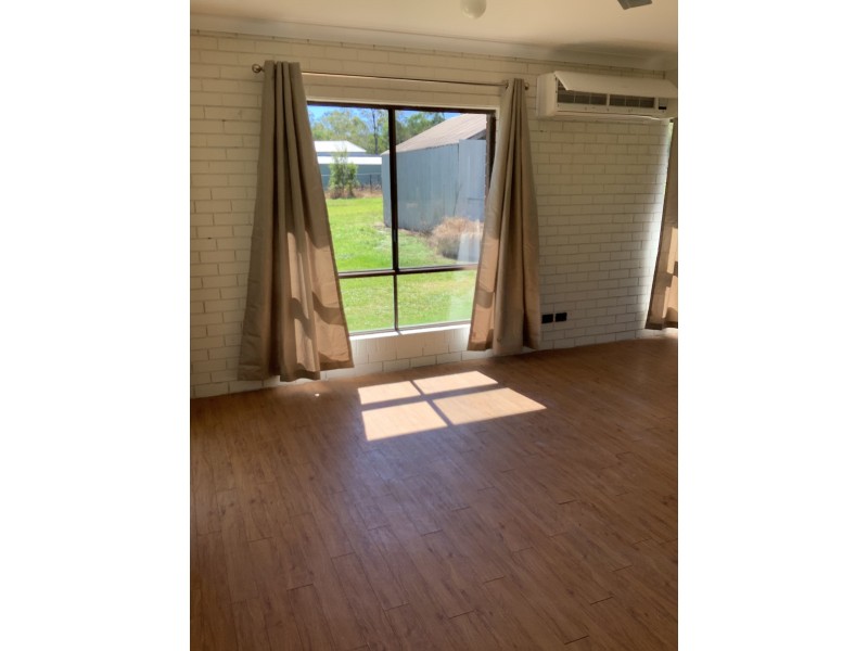 180 Moody Road, Boronia Heights QLD 4124