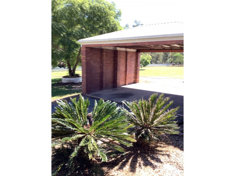 180 Moody Road, Boronia Heights QLD 4124