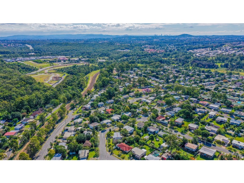 19 Shannon Street, Woodridge QLD 4114