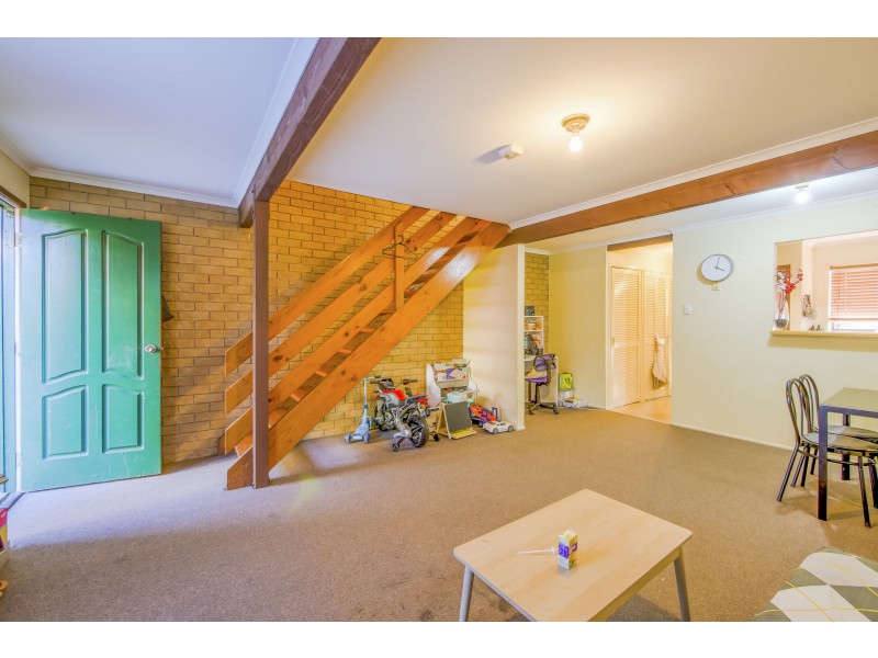 2/39 Bruce Road, Woodridge QLD 4114