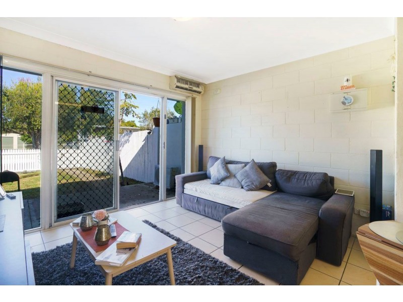 4-71 Ellen St, Logan Central QLD 4114