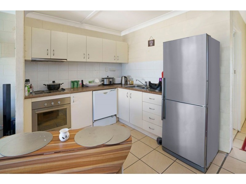 4-71 Ellen St, Logan Central QLD 4114