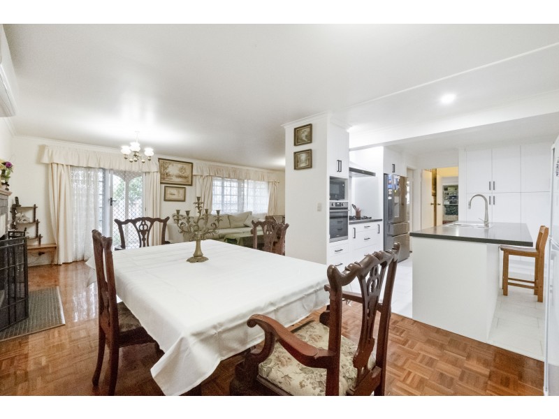 11 Tora Street, Macgregor QLD 4109