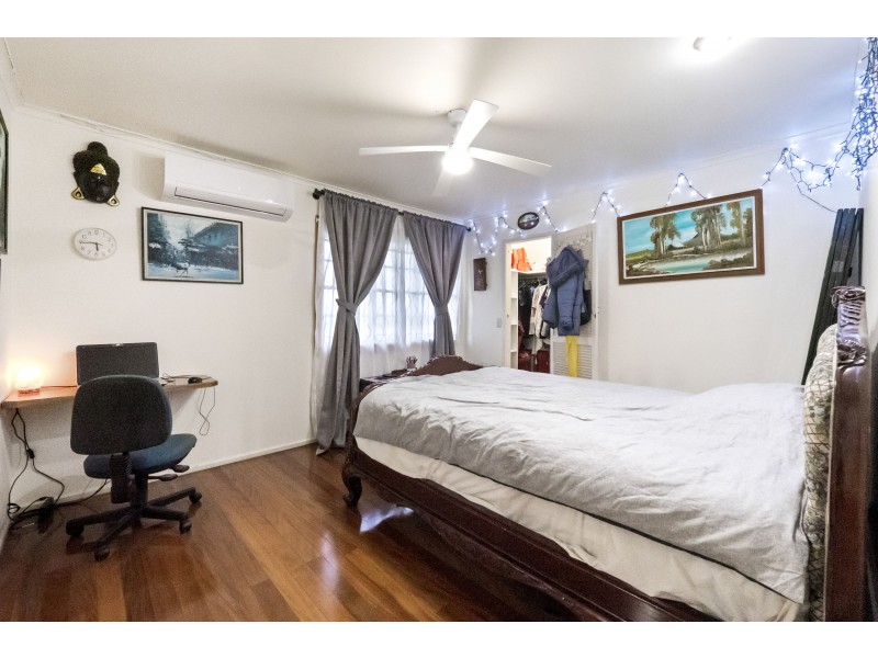 11 Tora Street, Macgregor QLD 4109