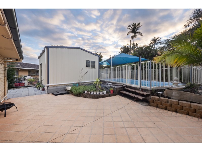 11 Tora Street, Macgregor QLD 4109