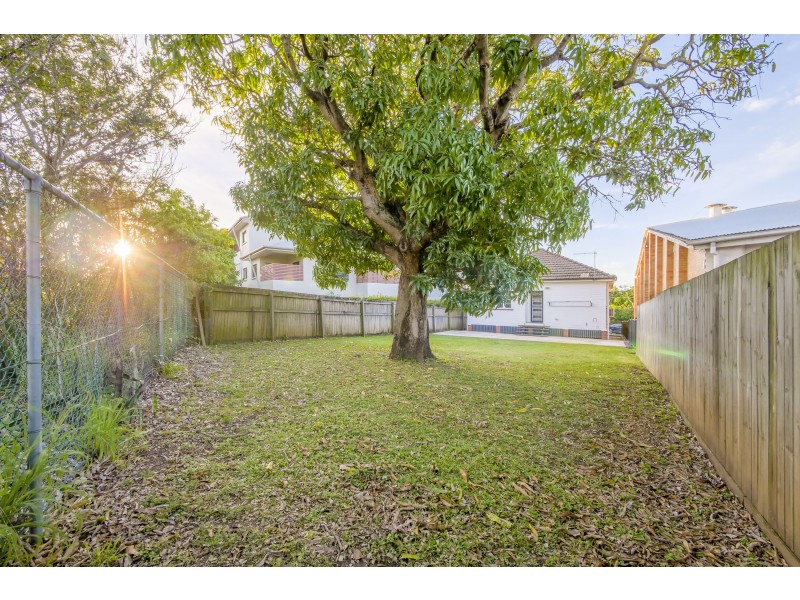 3 Collins Street, Clayfield QLD 4011
