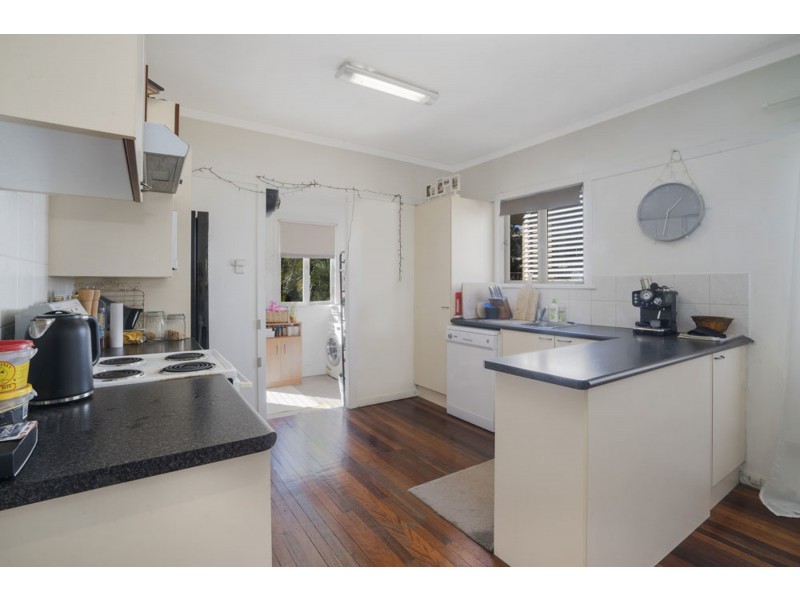 87 Erneton St, Newmarket QLD 4051