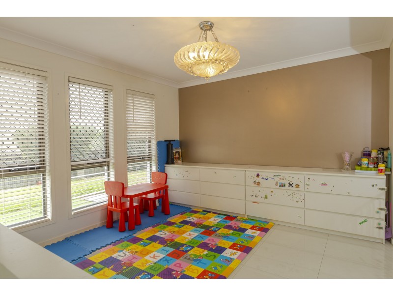 129 Stones Road, Sunnybank Hills QLD 4109