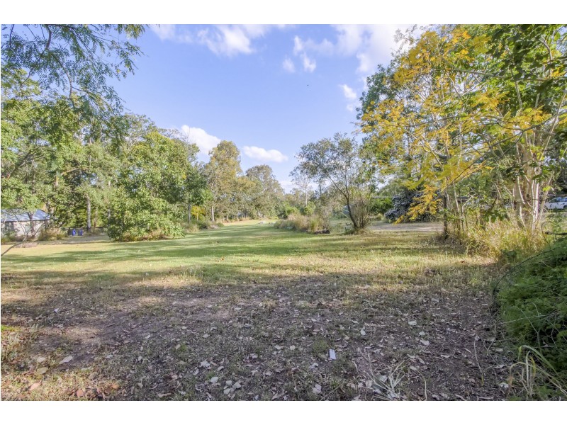 .51 Rosia Road, Park Ridge South QLD 4125