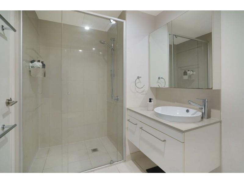 1051/16 Hamilton Place, Bowen Hills QLD 4006