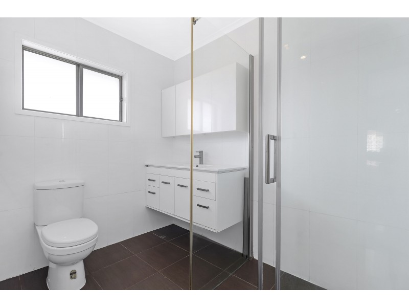 10 Kidd Street, Robertson QLD 4109