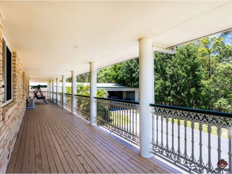 6 Gardner Rd, Mackenzie QLD 4156