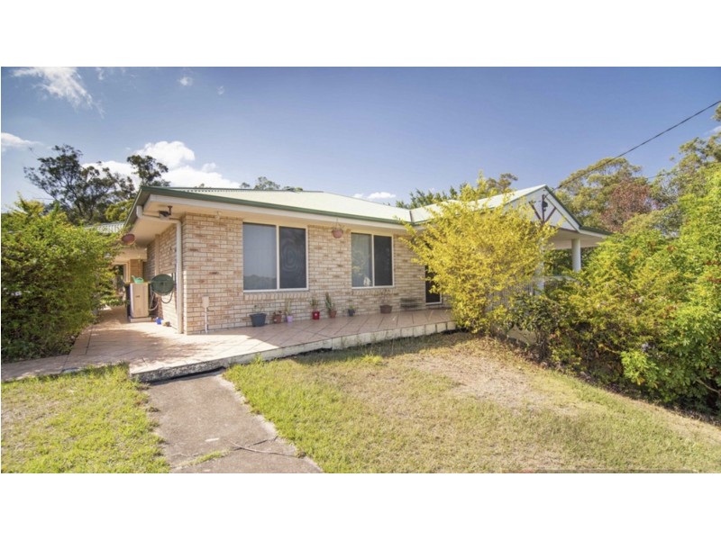 6 Gardner Rd, Mackenzie QLD 4156